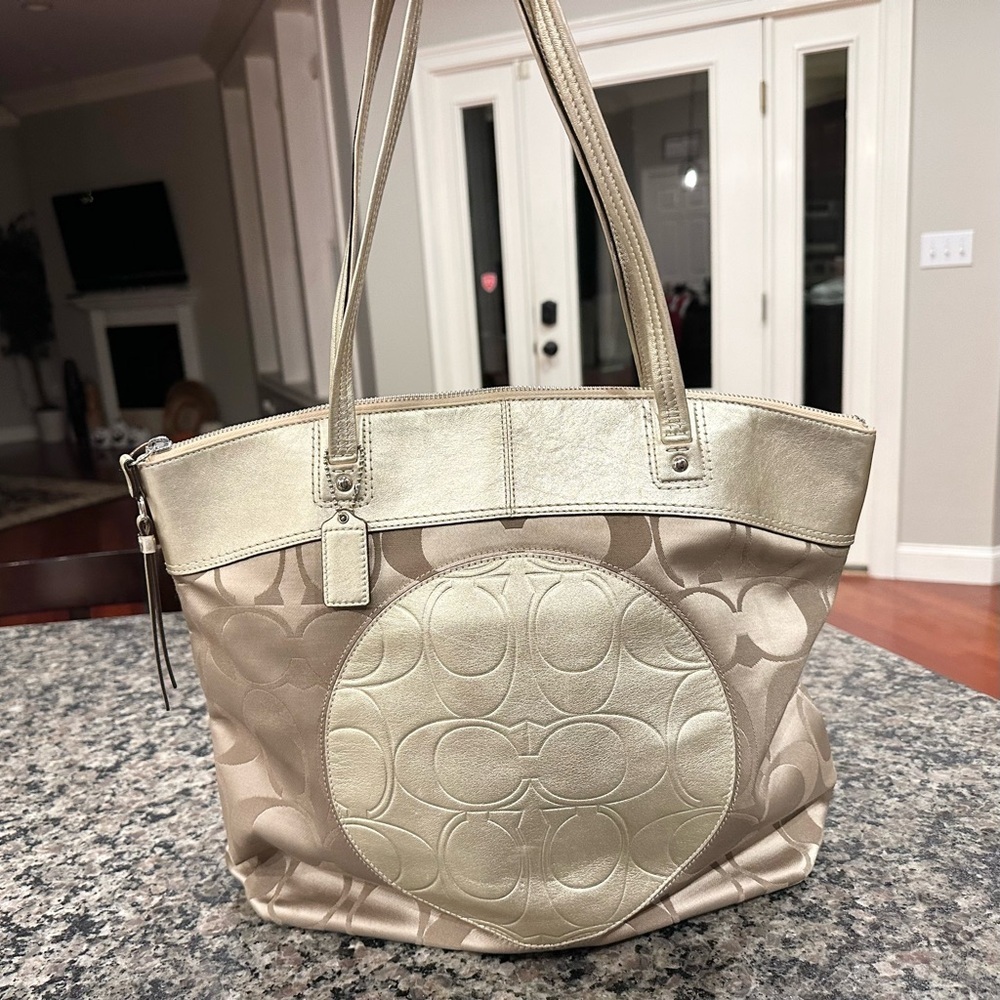Coach Laura Glam Signature Tote Bag
